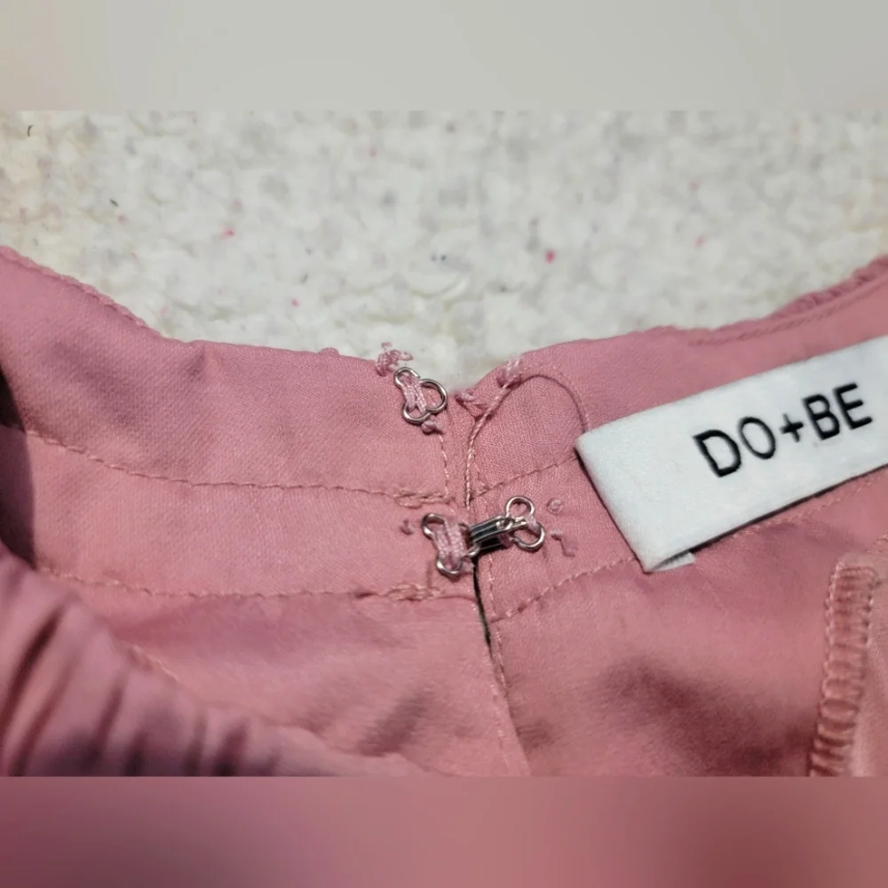 DO+BE high neck silky pink dress. NWOT Elastic waist, tie down the sides - Picture 11 of 11